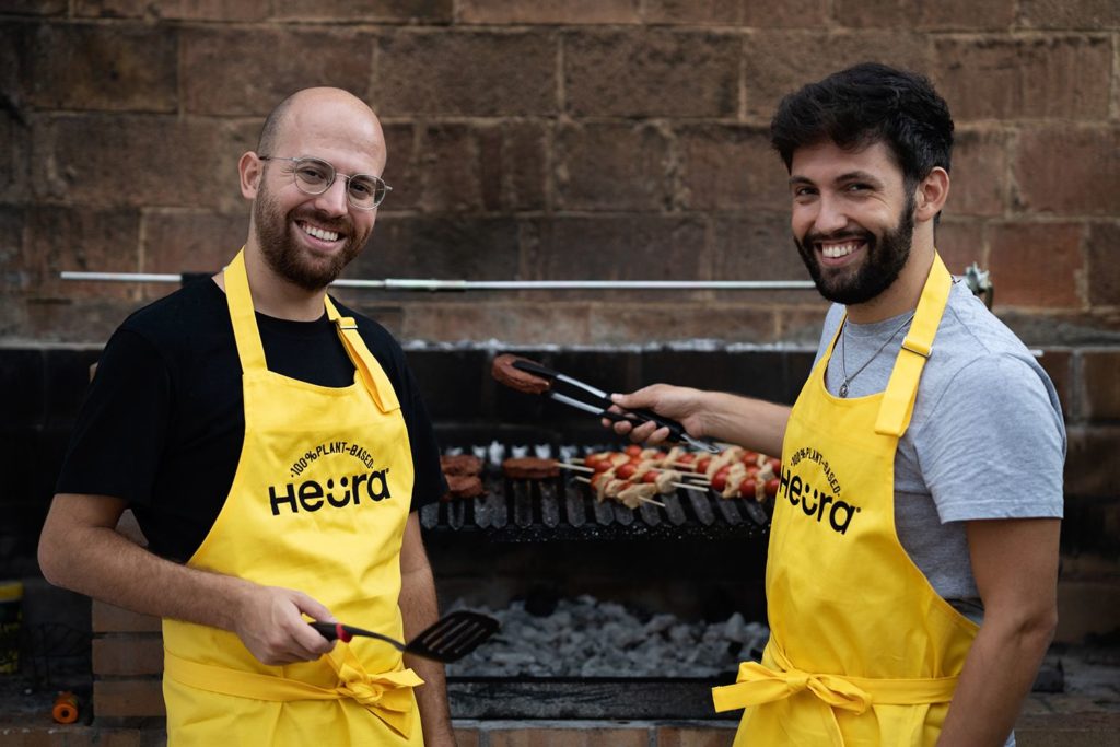 marc coloma and bernat ananos macking a plant based bbq at the heura house