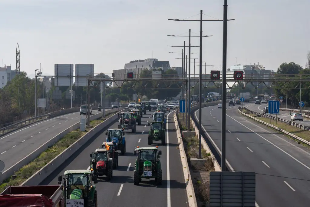 Agricultores en la entrada a Barcelona
