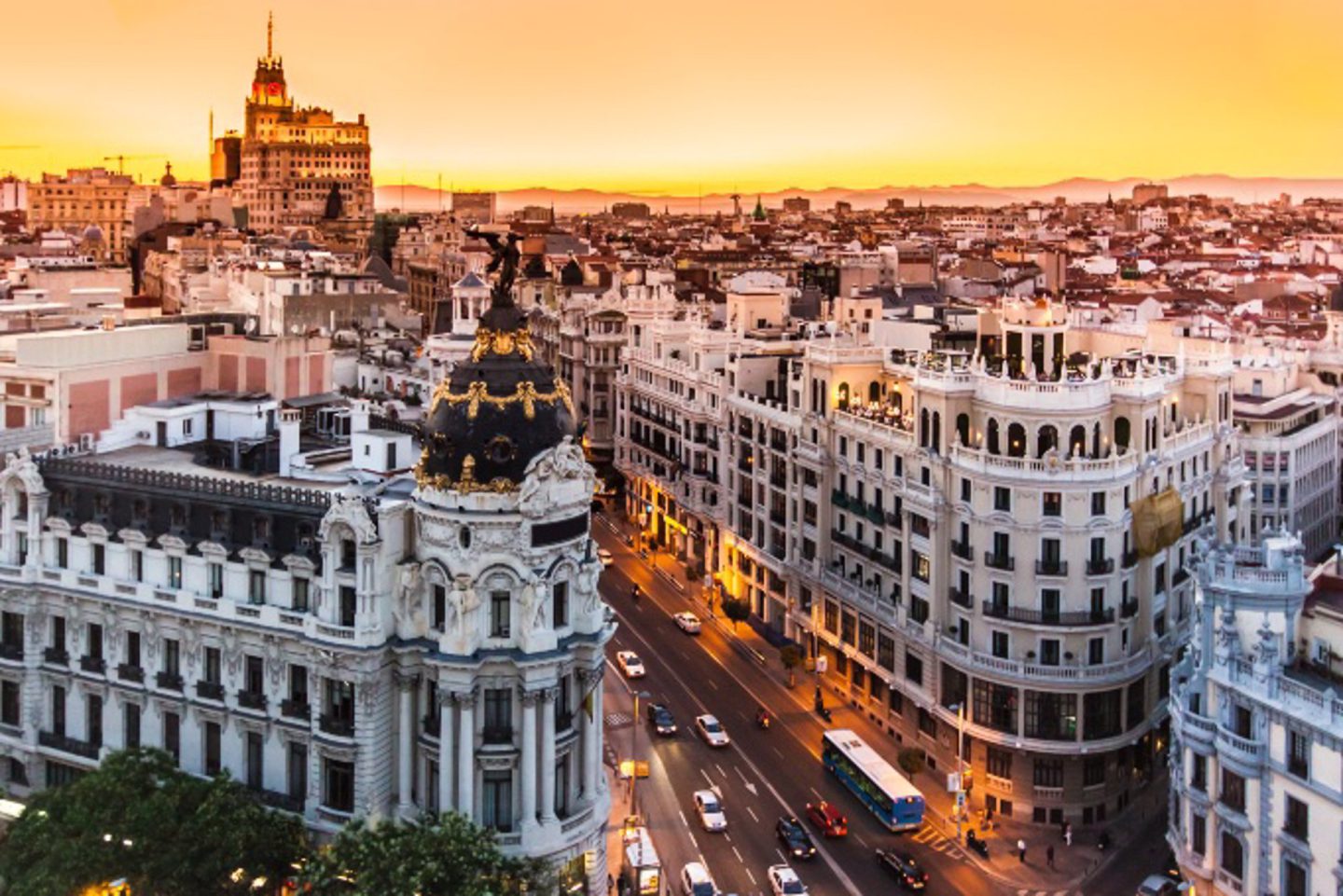 Barcelona y Madrid atraen la inversión hotelera más que nadie en Europa