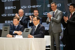 Chery y Ebro sellan su alianza para producir 50.000 coches en 2027