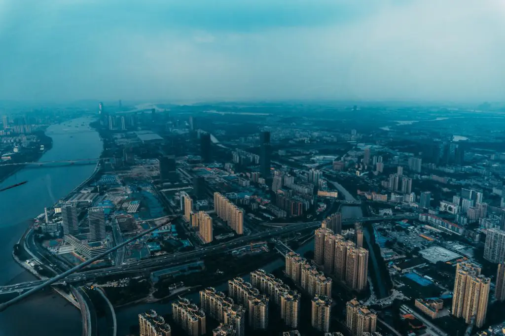 ¿Qué pasa con el ladrillo en China? Una cementera pierde el 99% de su valor en bolsa
