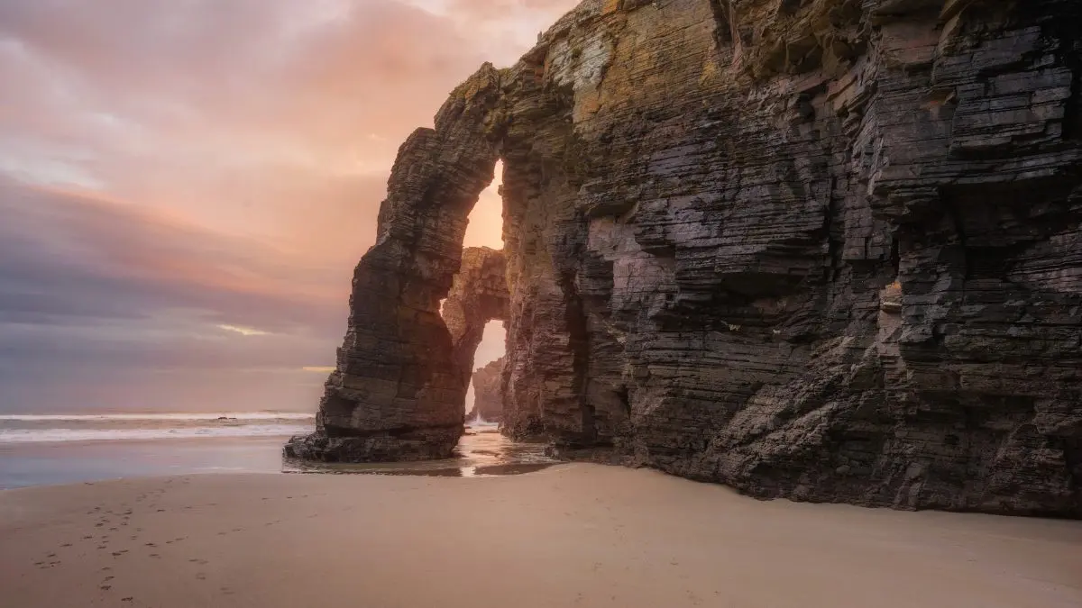 Playa de las Catedrales, de las mejores playas de España