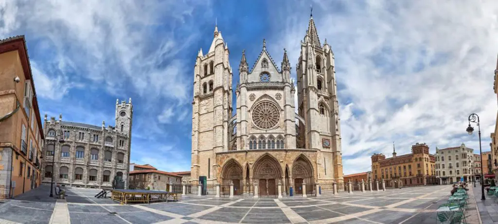 ¿Va a independizarse León del resto de Castilla para formar una comunidad autónoma?