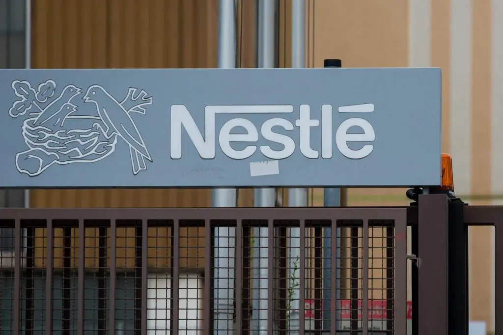 Nestlé desciende un 4% tras cambiar de consejero delegado