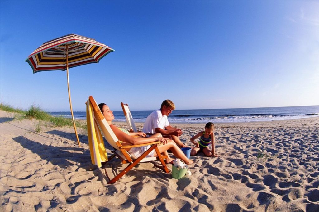 Julio y agosto siguen reinando: las cifras turísticas que deja el verano