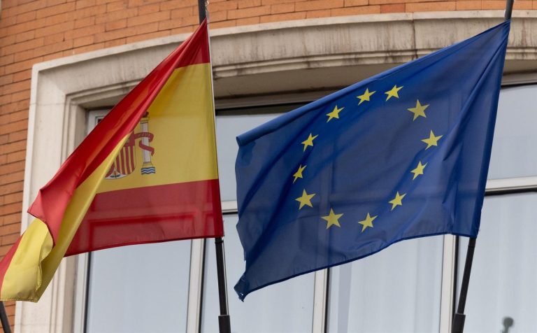 Bruselas estima que la economía española crecerá un 3%, aunque no tiene en cuenta el impacto de la DANA