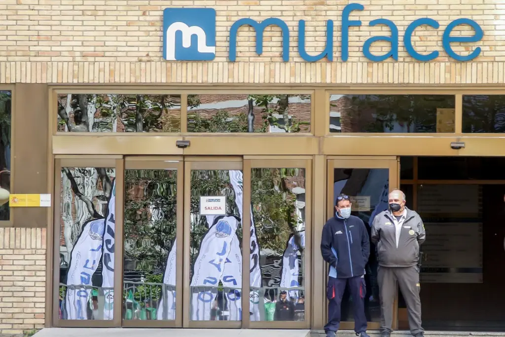 Adeslas podría aceptar a Muface si llega una buena propuesta en la nueva licitación