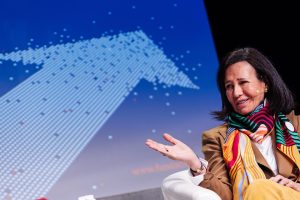 Ana Botín solicita aumentar en 3.500 millones la financiación de las universidades españolas