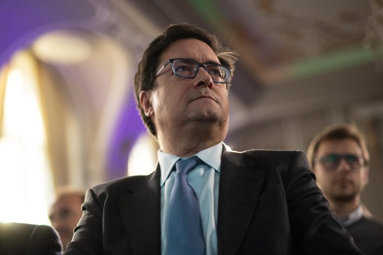 El Gobierno ve el regreso del Sabadell a Cataluña como una señal de normalidad en la comunidad