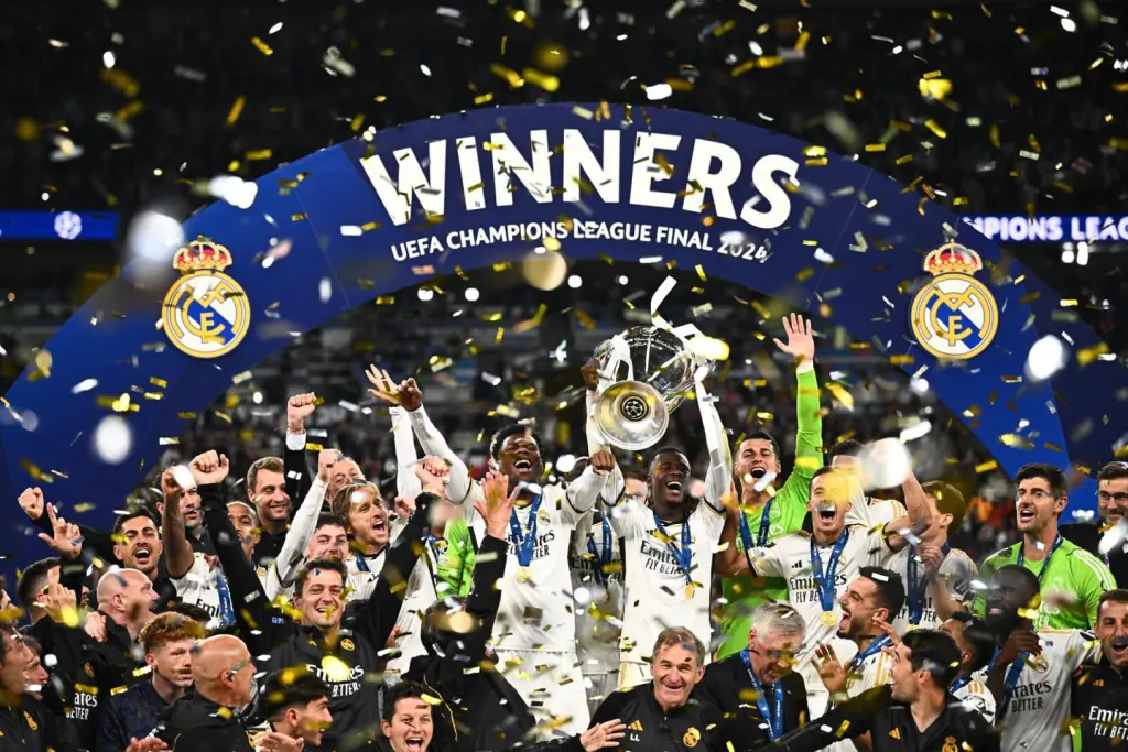 El Real Madrid supera los 1.000 millones de euros en ingresos en una temporada