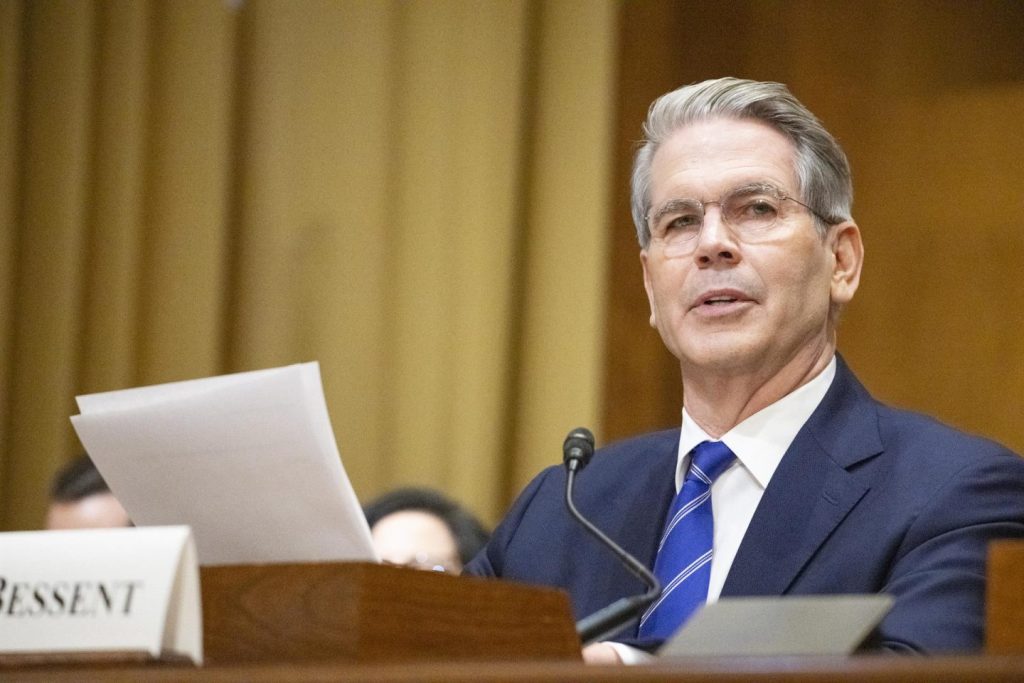 El Senado de EE.UU. aprueba a Scott Bessent como nuevo secretario del Tesoro