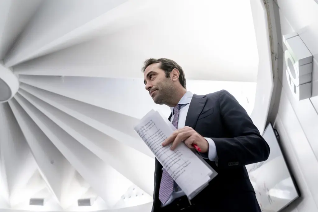 Funcas eleva su previsión del PIB para 2025 al 2,4% pero advierte sobre inversión y exportaciones