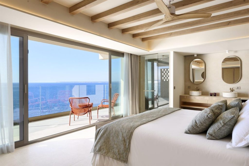 Iberostar ganó 4.468 millones en 2024 y planea abrir cinco hoteles en 2025