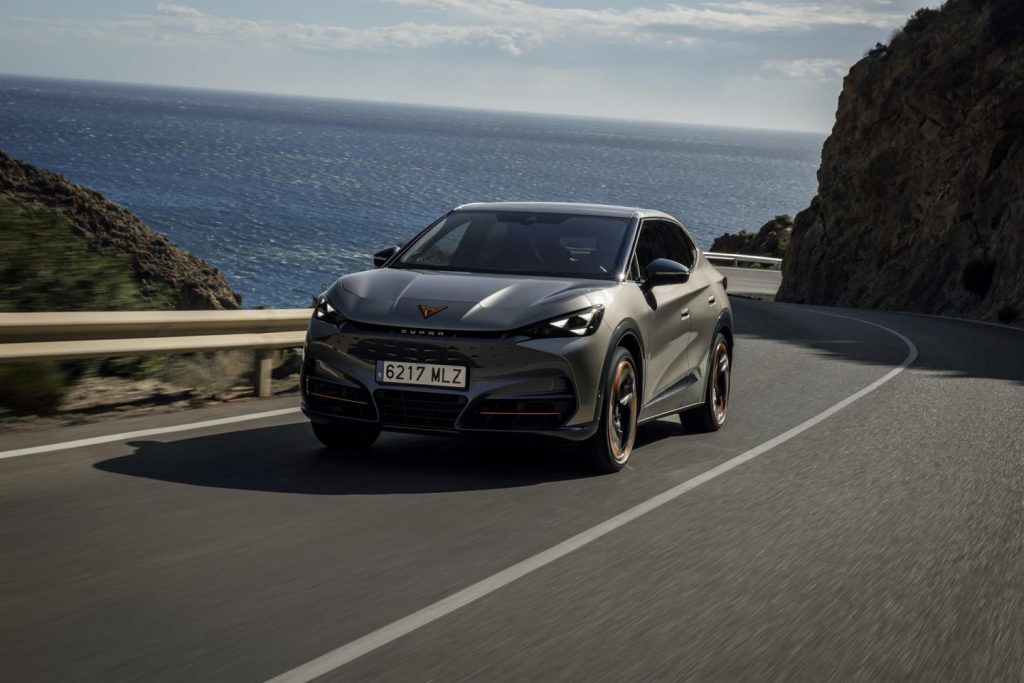 Cupra lanza el Tavascan eléctrico, con 569 km de autonomía y precio desde 52.010 euros