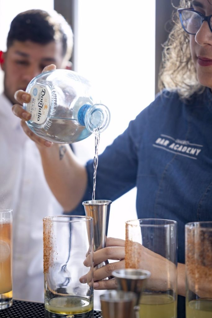 Diageo quita los dosificadores de plástico en España y ahorrará más de 100 toneladas al año