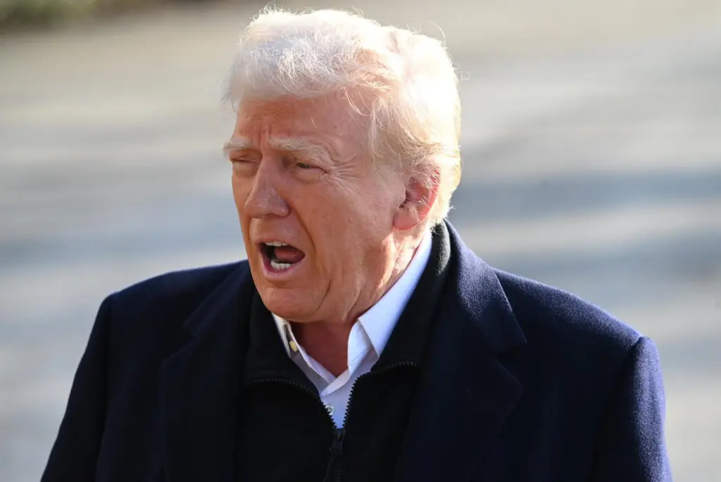 Donald Trump afirma que es necesario bajar los tipos de interés