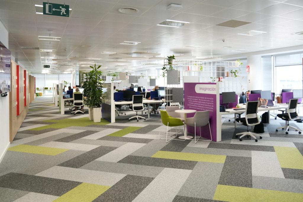 Edenred logra un beneficio récord de 507 millones de euros en 2024, un 90% más que el año anterior