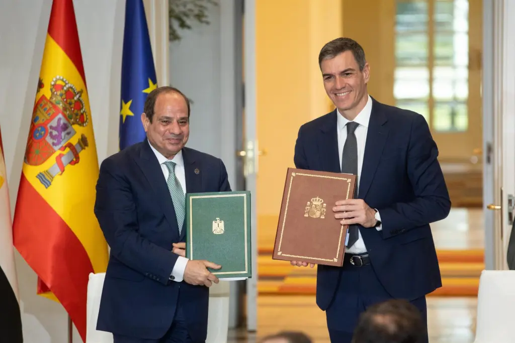 España y Egipto firman acuerdos para mejorar el comercio y el turismo entre ambos países