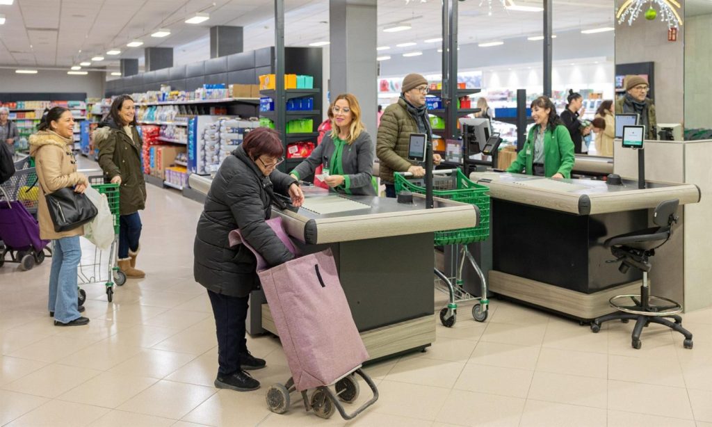 Interior de un Mercadona.