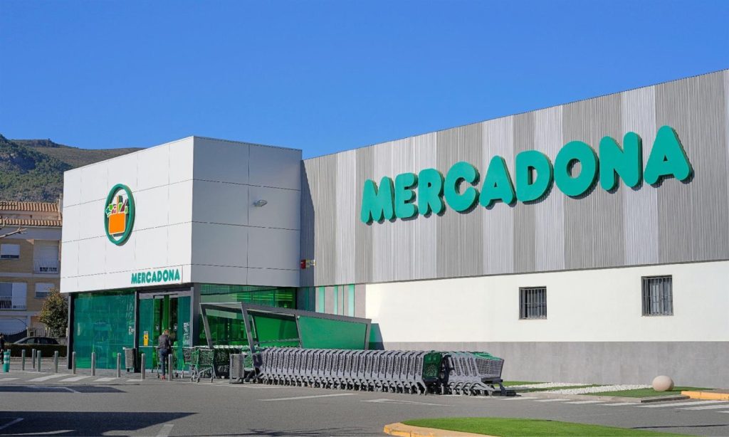 Mercadona se mantiene como líder en distribución en 2024 frente a Lidl, Aldi y supermercados regionales