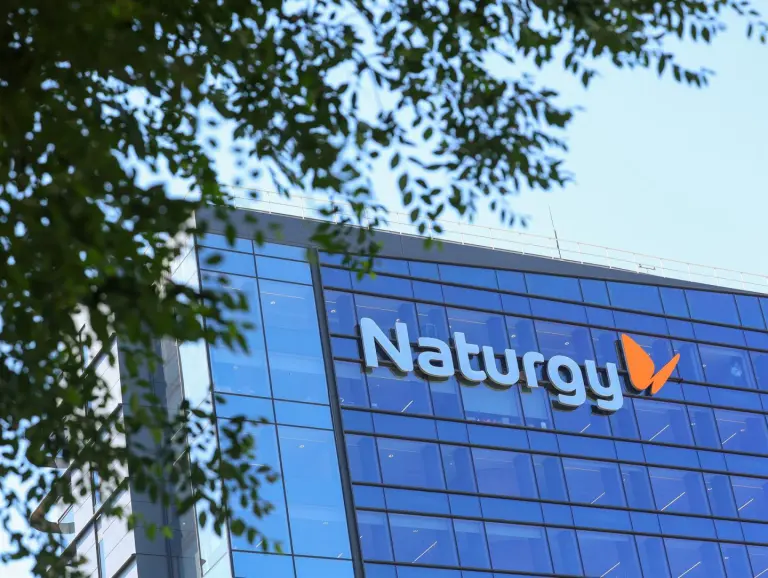 Naturgy aumenta un 11% su producción de energía renovable en España en 2024