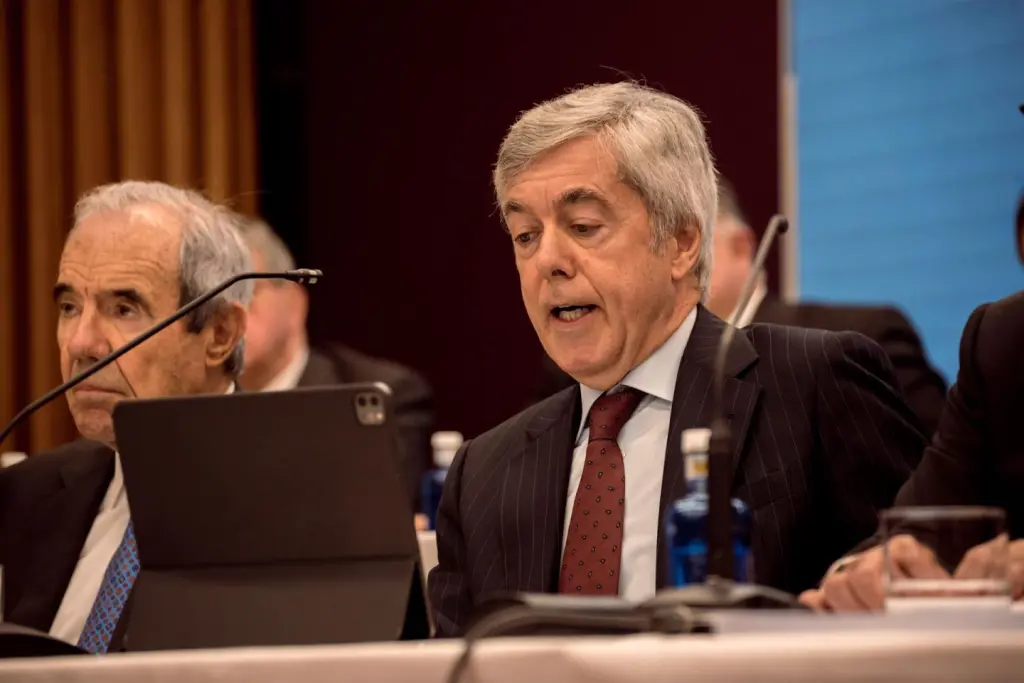 Renta 4 contrata al hijo de su presidente como director con un salario de hasta 510.000 euros