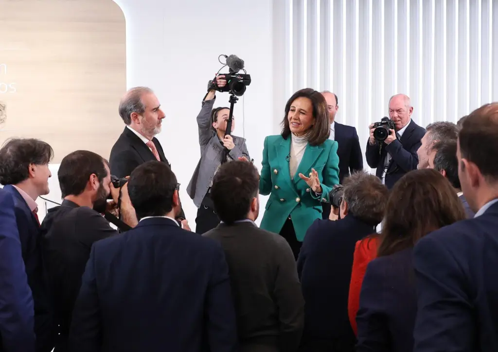 Santander se convierte en el mayor banco de la UE tras subir un 12,3% en Bolsa en dos días