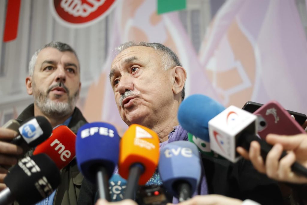 UGT pide al Gobierno que el SMI no tribute y solicita una mesa de negociación