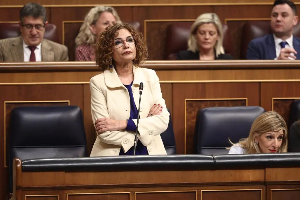 Vox pide que Montero comparezca en el Congreso por el IRPF del salario mínimo interprofesional