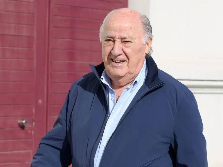 Amancio Ortega recibirá 3.104 millones en dividendos de Inditex, un 9% más que el año pasado