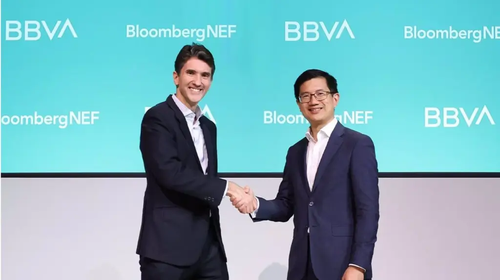 BBVA y BloombergNEF acuerdan colaborar en la formación sobre transición energética