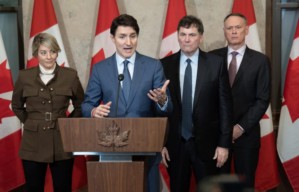 Canadá aplaza aranceles a EEUU tras la pausa de Trump hasta el 2 de abril