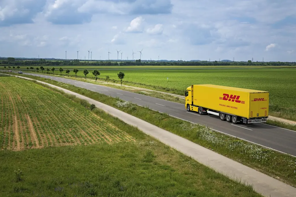 DHL eliminará 8.000 puestos en Alemania para ahorrar 1.000 millones de euros
