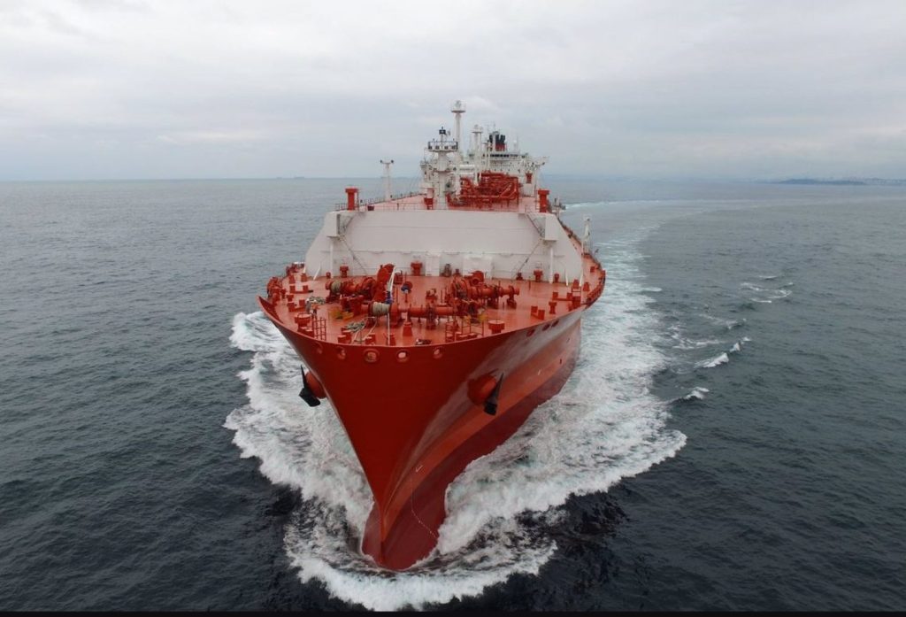 EE.UU. aumenta un 13% su envío de GNL a España y el ruso cae un 38% este año