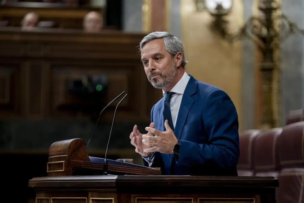 El PP pide a Sumar que apoye eximir del IRPF al salario mínimo en el Congreso