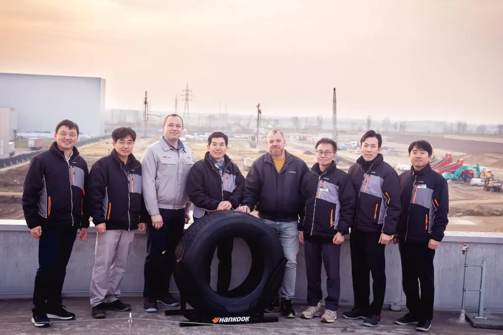 Hankook invertirá 540 millones en ampliar su fábrica de neumáticos en Hungría hasta 2027