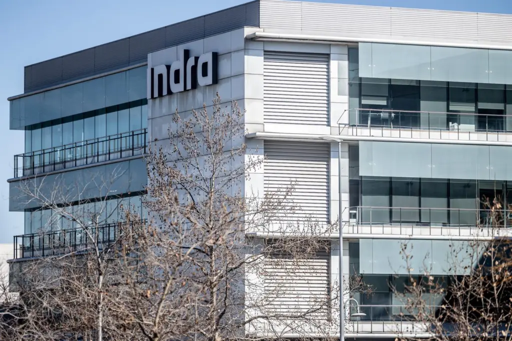 Indra sube casi un 10% en Bolsa y alcanza su récord histórico por el aumento en defensa