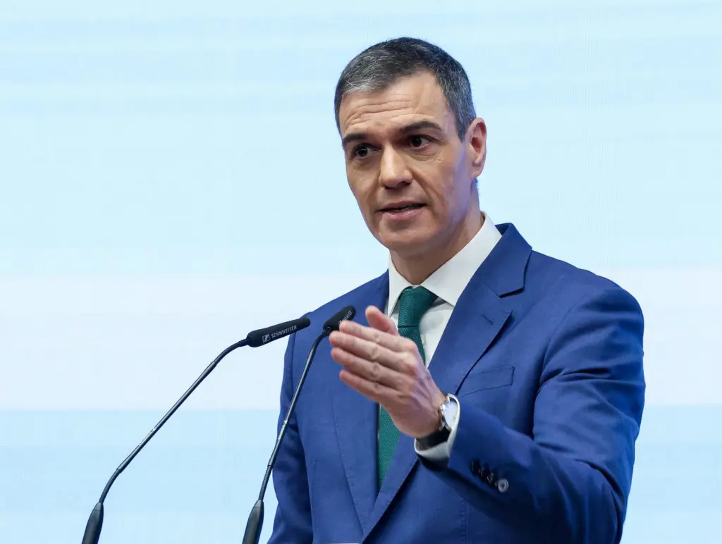Sánchez destaca que los fondos europeos han elevado el PIB un 2,6% y reducido la deuda en 7,8%