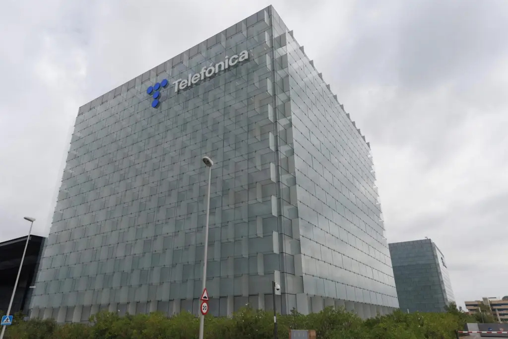 Telefónica presenta en el MWC un servicio de drones autónomos junto a Nokia