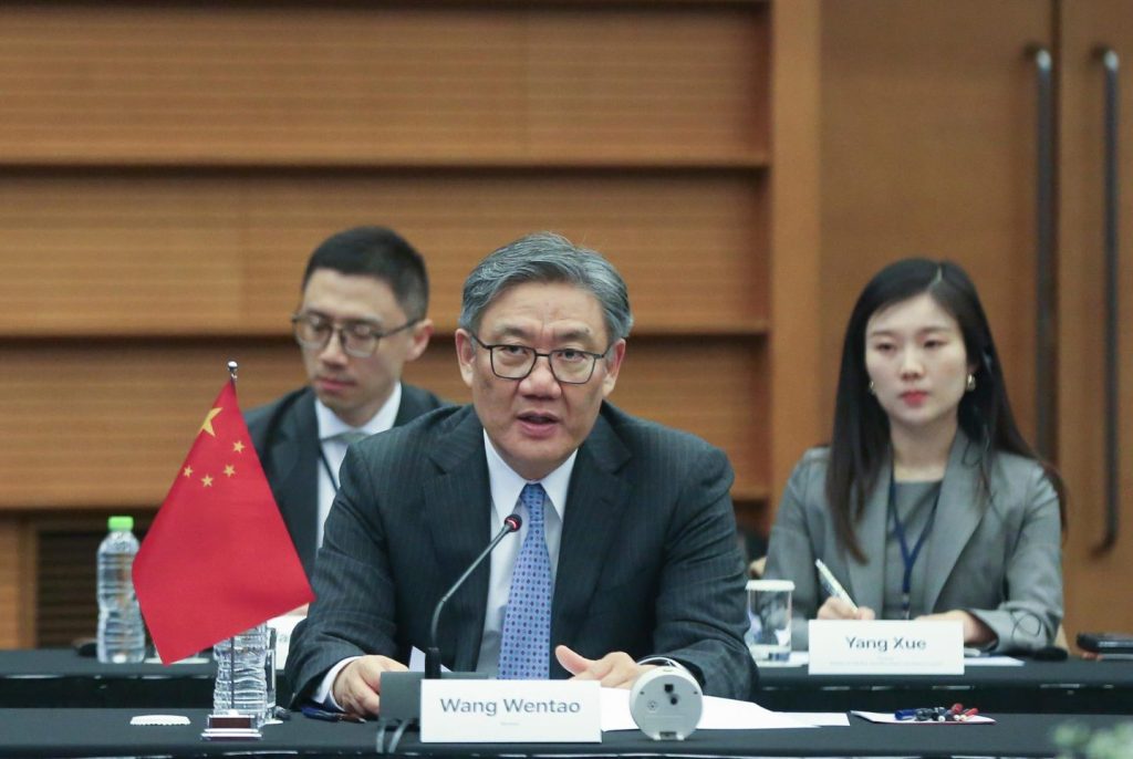 China advierte a la OMC sobre el impacto de los aranceles de EEUU en países en desarrollo