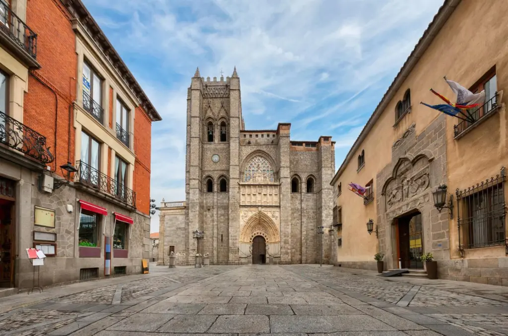 Civitatis y Paradores amplían su acuerdo hasta mayo de 2026 tras triplicar reservas en 2024