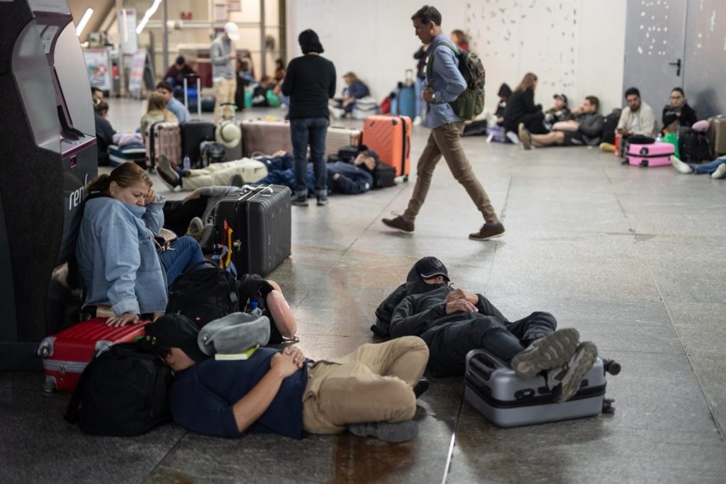 No es la primera vez: los grandes apagones que paralizaron países enteros