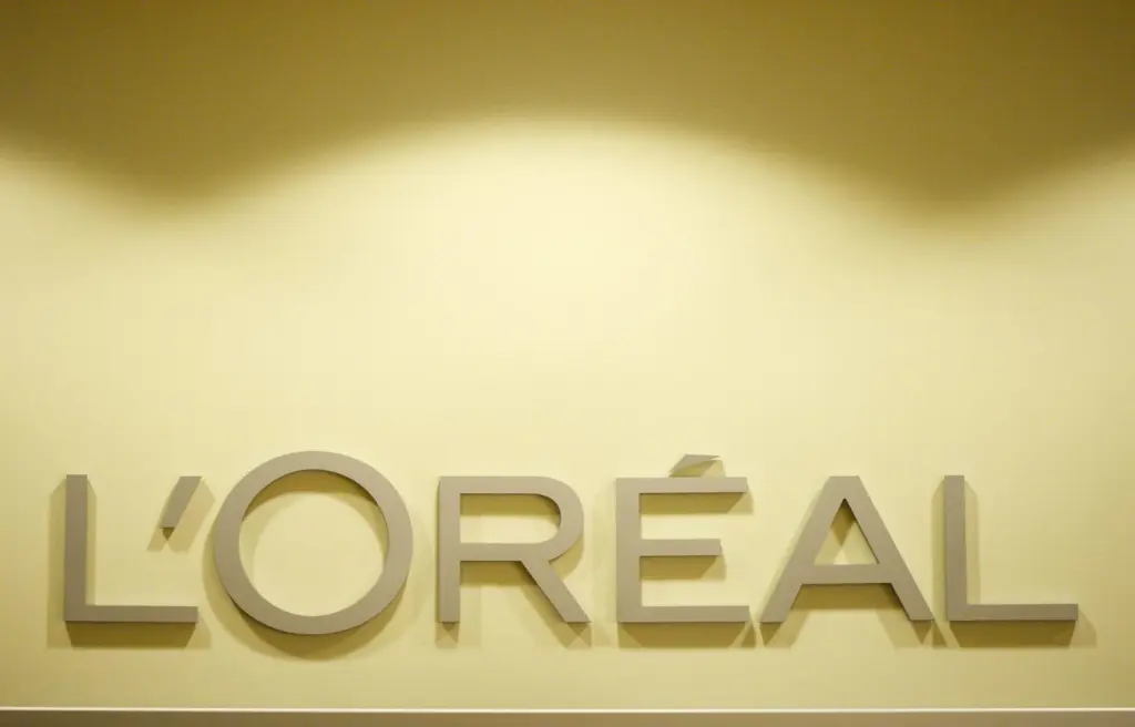 Francoise Bettencourt Meyers, la mujer más rica de Europa, deja el consejo de L’Oréal tras 30 años