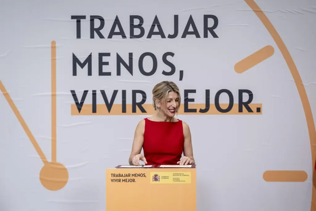 La jornada laboral de 37,5 horas vuelve al Consejo de Ministros antes de ir al Congreso