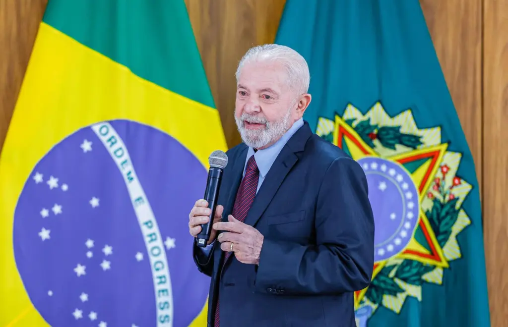 Lula impulsa un acuerdo comercial entre Mercosur y Canadá tras la victoria de Mark Carney