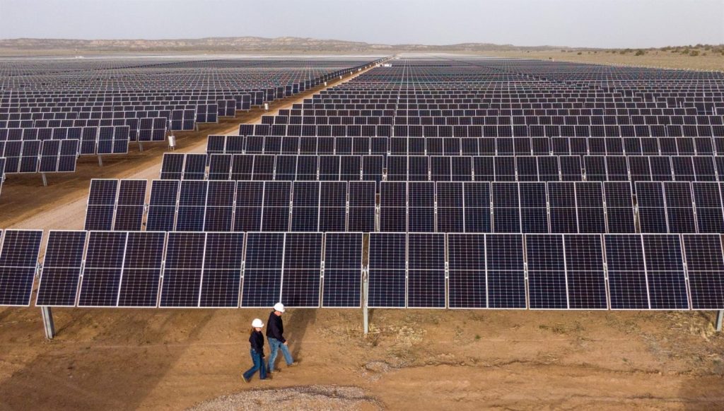 Repsol vende el 46,3% de sus activos renovables en EE.UU. a Stonepeak por 300 millones de euros