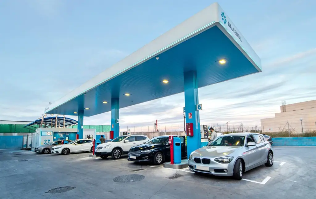Ballenoil en Madrid ofrece gasolina hasta 30 céntimos más barata que otras gasolineras