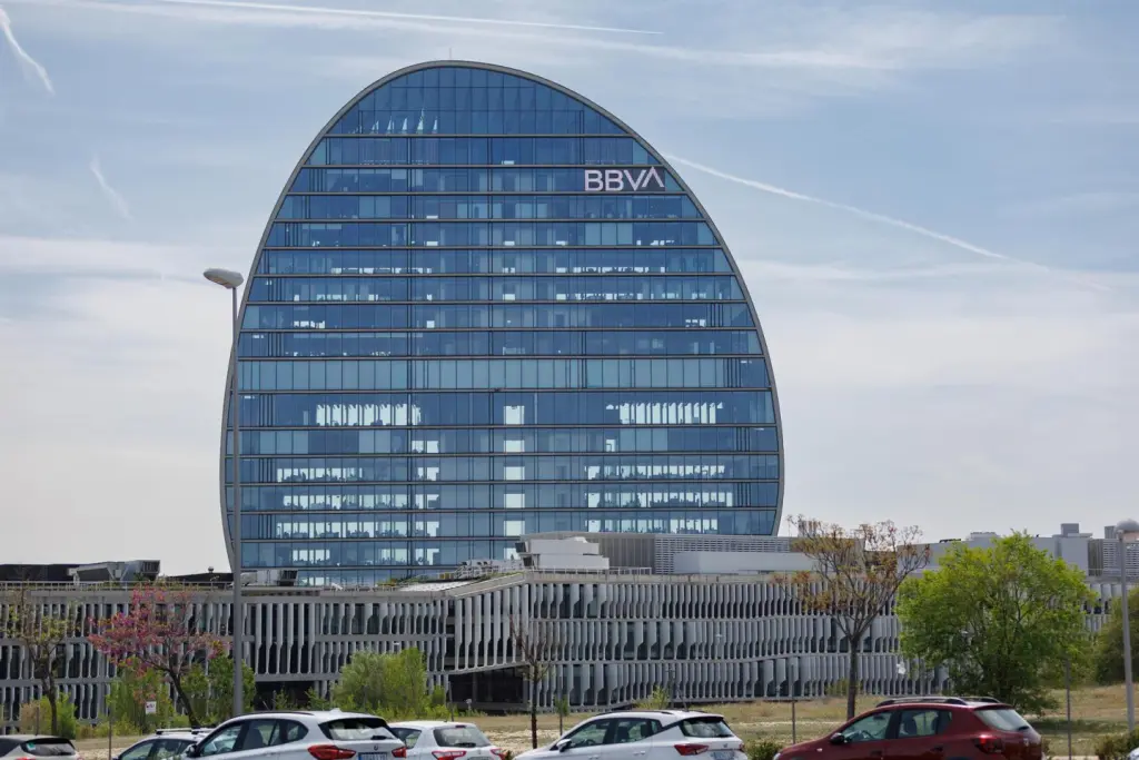 BBVA garantiza crédito a la mayoría de pymes de Cataluña en su OPA sobre Banco Sabadell