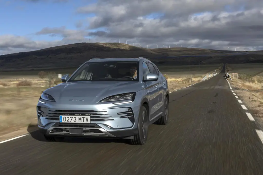 BYD lidera en España con 5.355 ventas de vehículos enchufables en lo que va de año