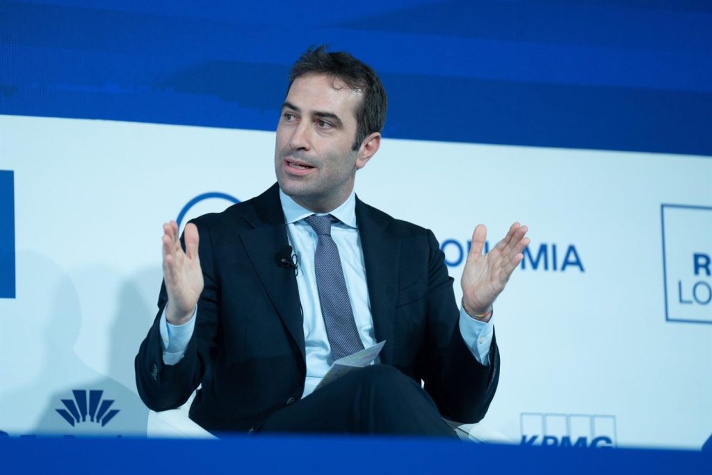 Cuerpo asegura que Junts y ERC no influyen en la consulta sobre la OPA del Sabadell